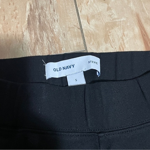 Old Navy Stevie ponte knit skinny pants ankle length, women’s size small, black - Picture 2 of 5
